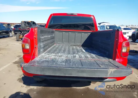 1999 Chevrolet Silverado 1500 из США, поврежденный, VIN 1GCEC14V4XZ197687